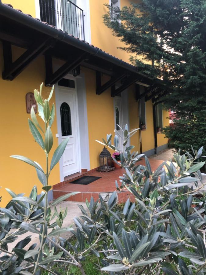 Villa Toscana Hajduszoboszlo Exterior photo